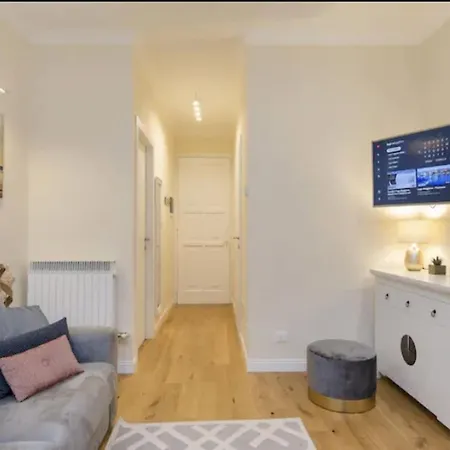 Near Historic Center And Lake Promenade Tatil Evi Baveno