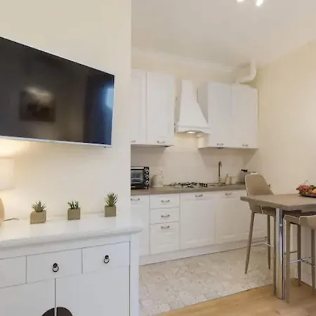 Near Historic Center And Lake Promenade Tatil Evi